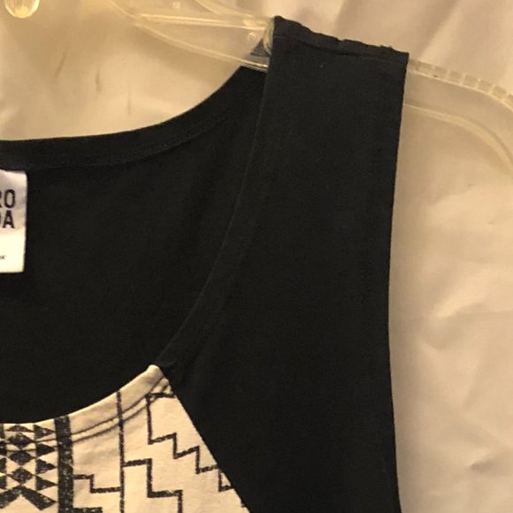 VERO MODA, Body Con Dress - Picture 3 of 4